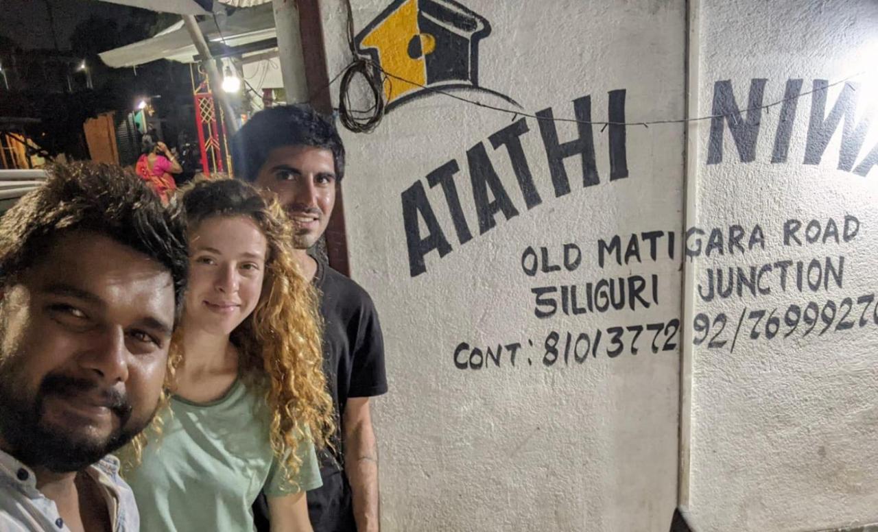 Atathi Niwas Guest House For Backpackers And Travellers สิริกุรี ภายนอก รูปภาพ