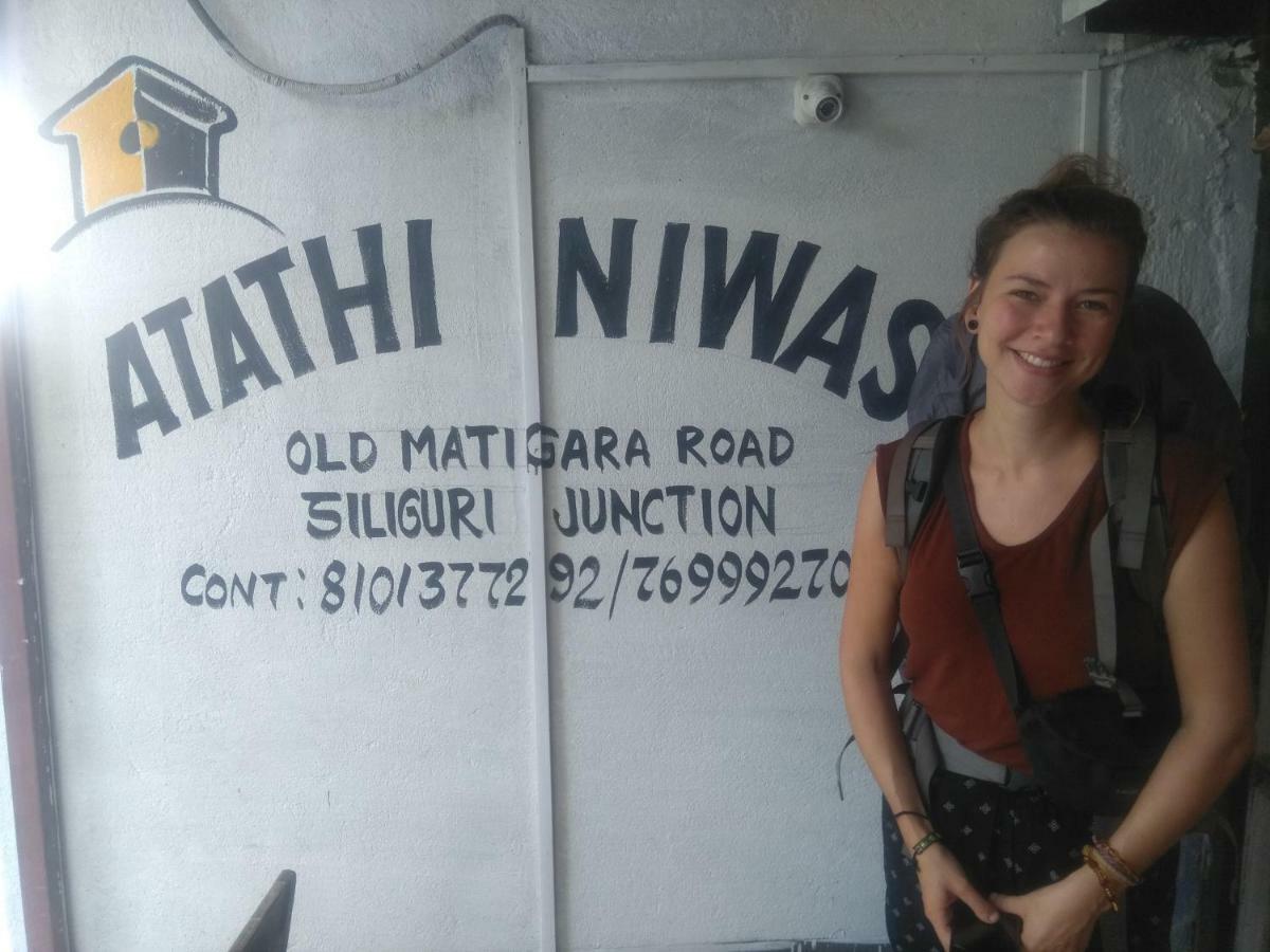 Atathi Niwas Guest House For Backpackers And Travellers สิริกุรี ภายนอก รูปภาพ