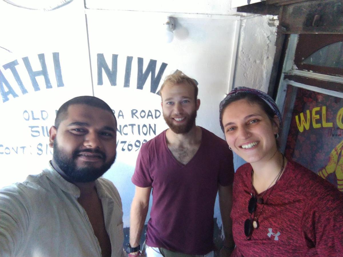 Atathi Niwas Guest House For Backpackers And Travellers สิริกุรี ภายนอก รูปภาพ