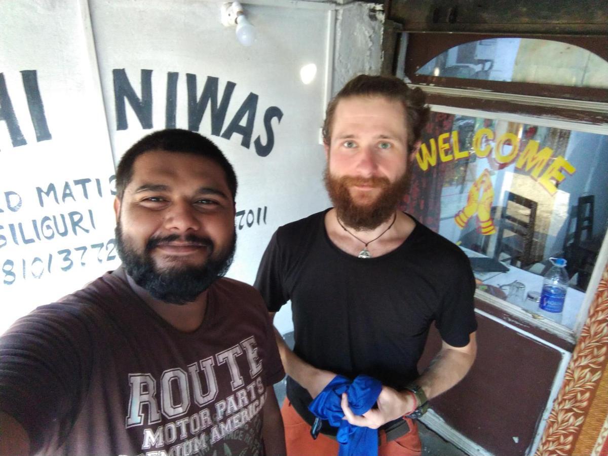 Atathi Niwas Guest House For Backpackers And Travellers สิริกุรี ภายนอก รูปภาพ