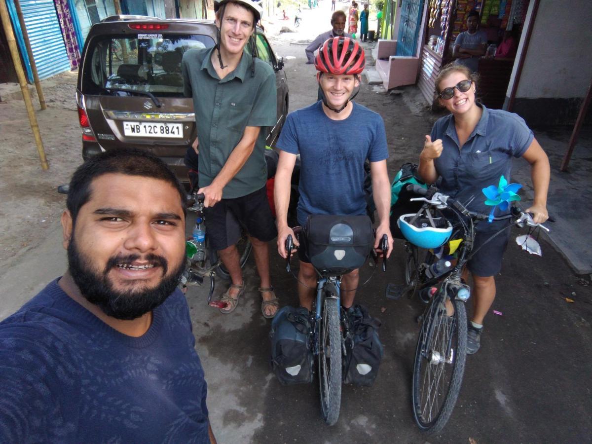 Atathi Niwas Guest House For Backpackers And Travellers สิริกุรี ภายนอก รูปภาพ